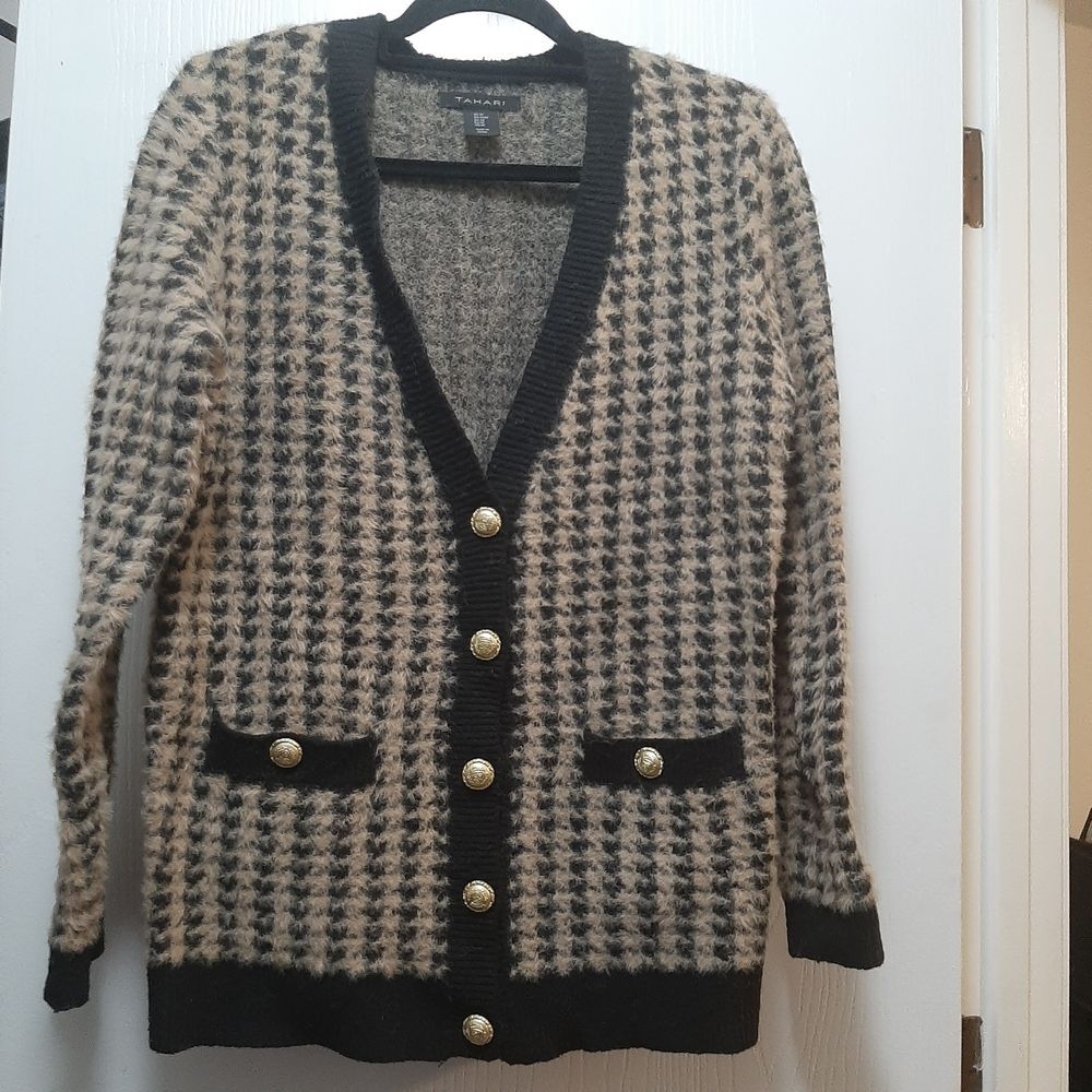 Tahari Open Button Office Wear Houndstooth Cardigan with Gold Buttons Medium